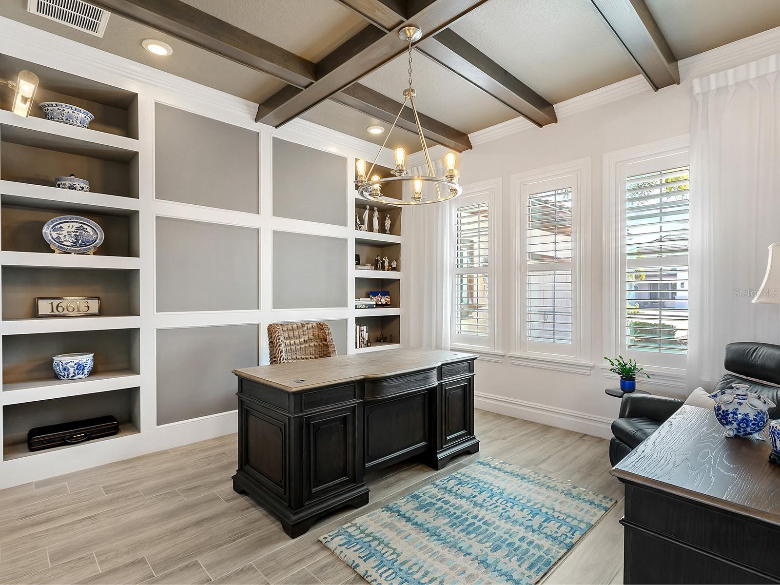 COUNTRY CLUB EAST - Residential