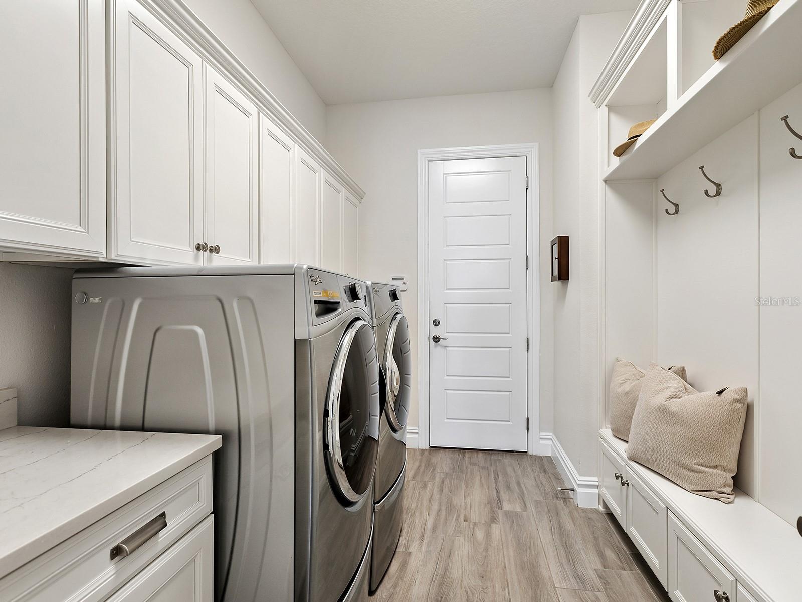 COUNTRY CLUB EAST - Residential