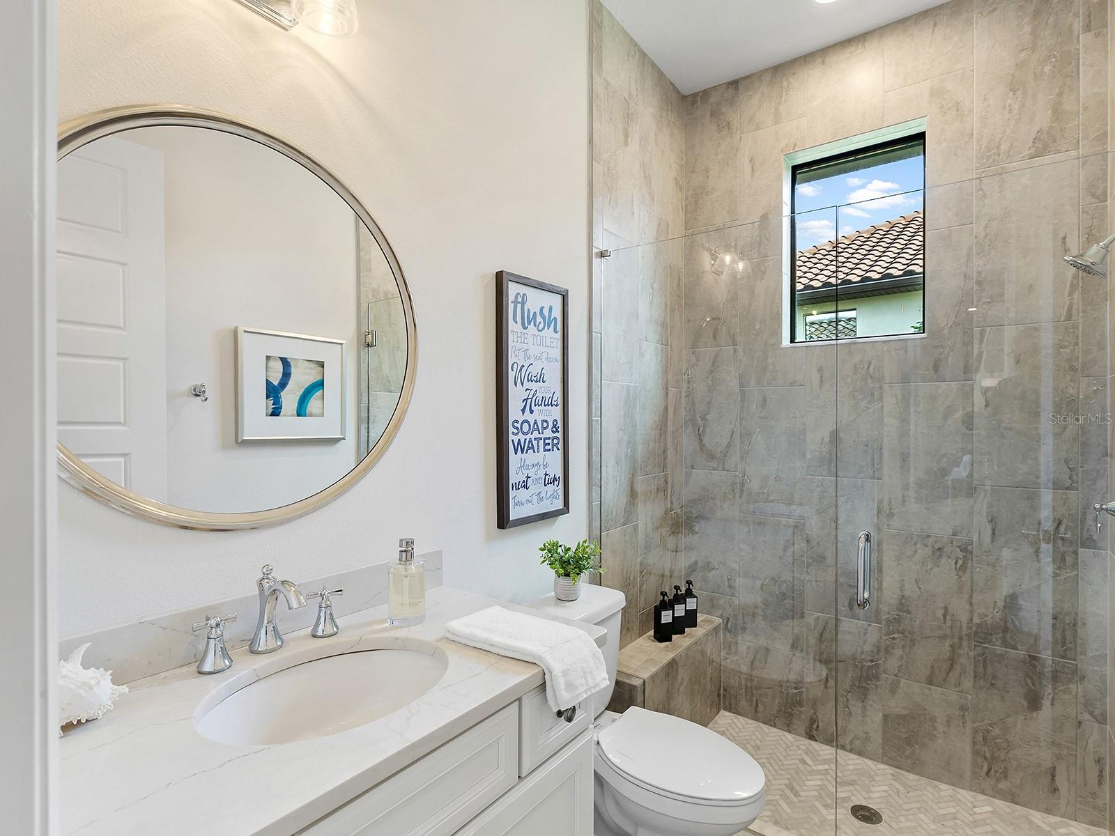 COUNTRY CLUB EAST - Residential