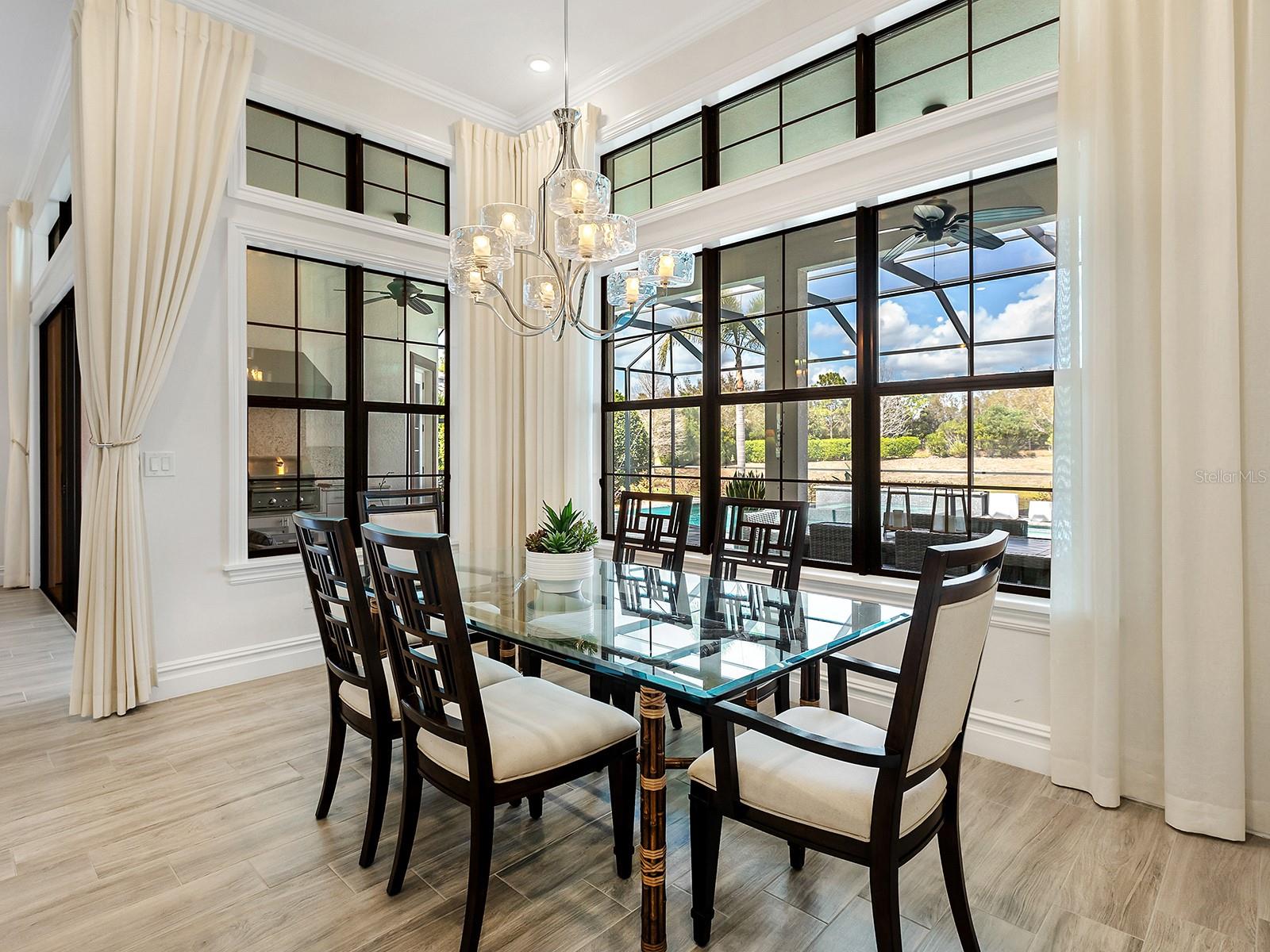 COUNTRY CLUB EAST - Residential