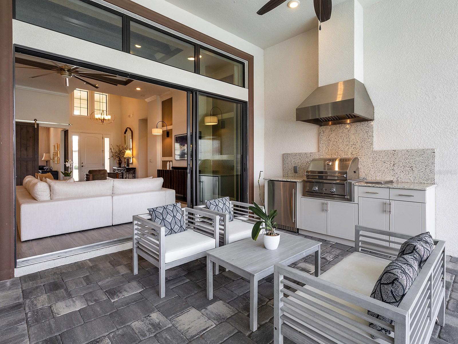 COUNTRY CLUB EAST - Residential