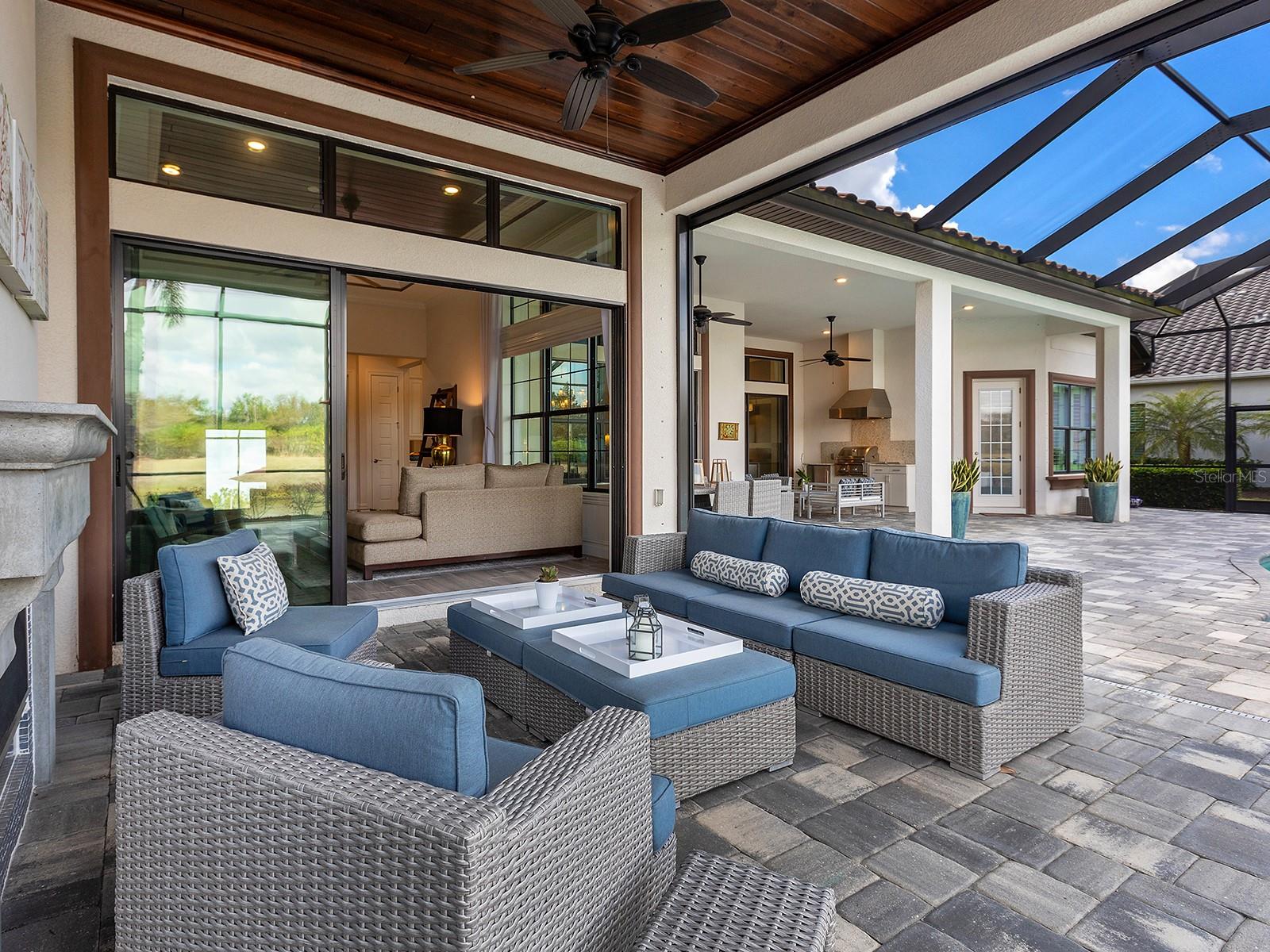 COUNTRY CLUB EAST - Residential