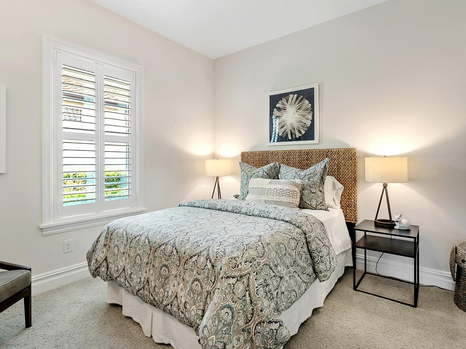 COUNTRY CLUB EAST - Residential