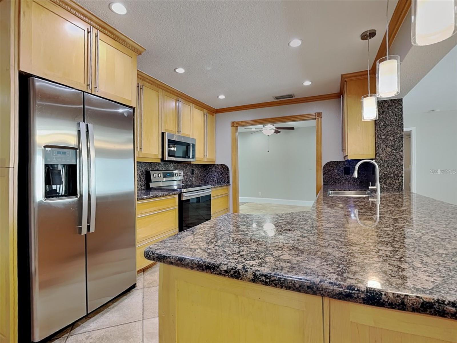 ROSERY GROVE VILLA 3RD ADD - Residential Lease