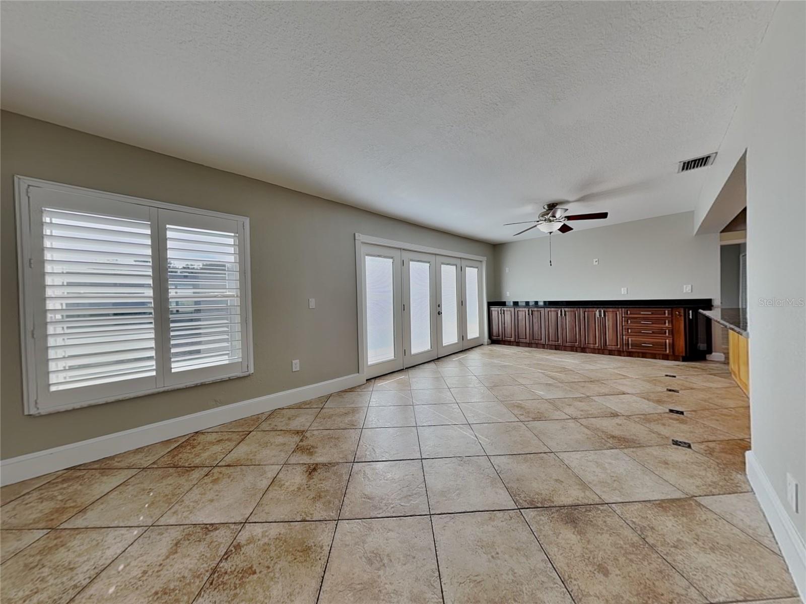 ROSERY GROVE VILLA 3RD ADD - Residential Lease