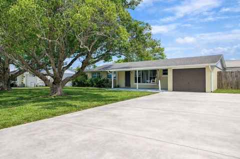 Photo of 1407 Moselle Avenue, Orlando, FL 32807 (MLS # S5144920)