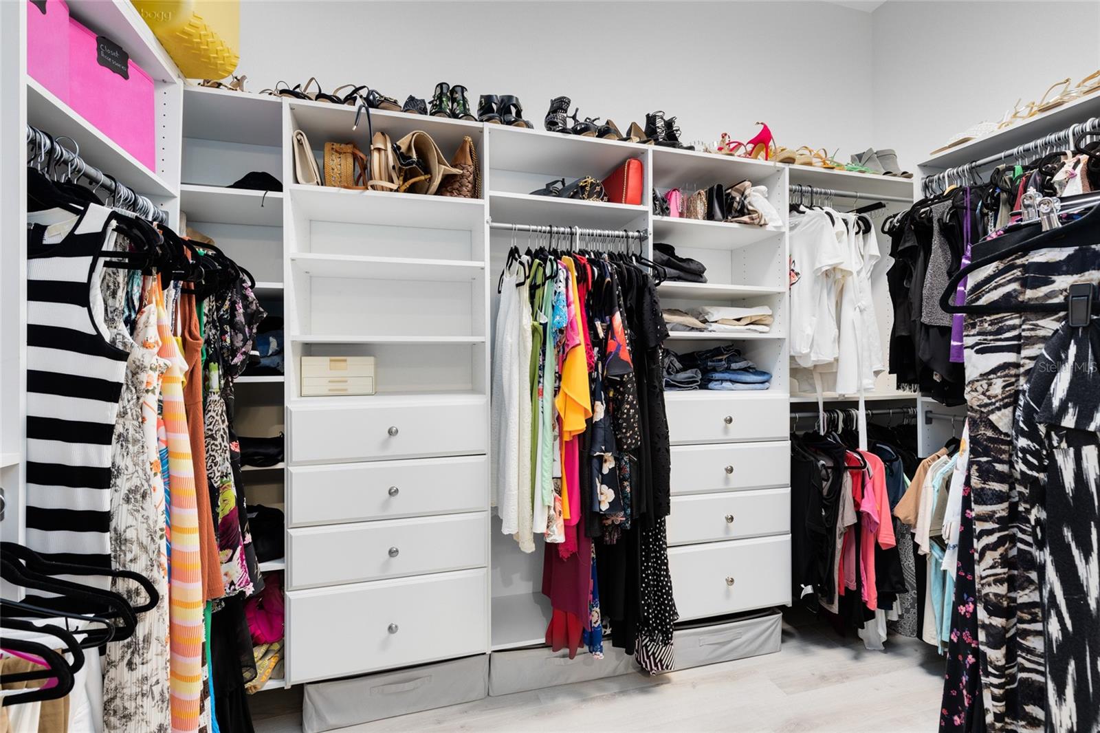 LAUREATE PARK - Residential