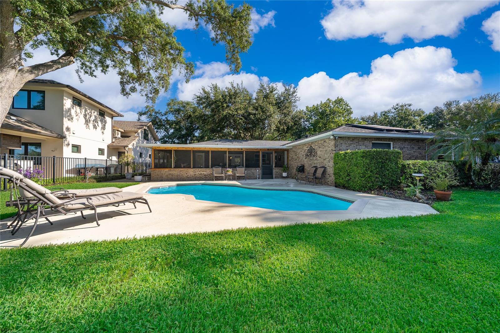 WATERFRONT ESTATES 3RD ADD - Residential
