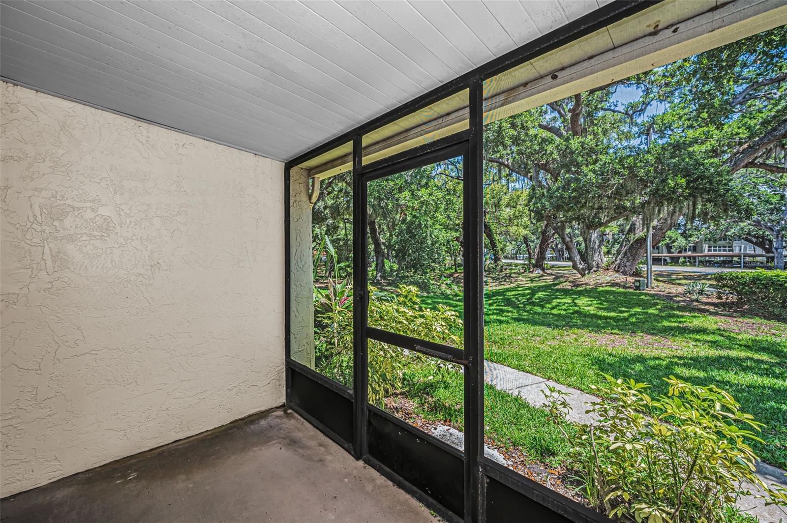 PATRICIAN OAKS - Residential