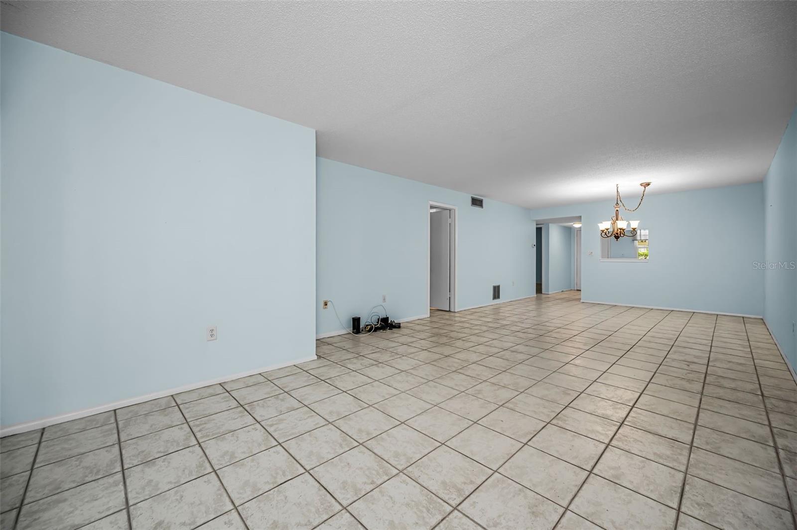 PATRICIAN OAKS - Residential