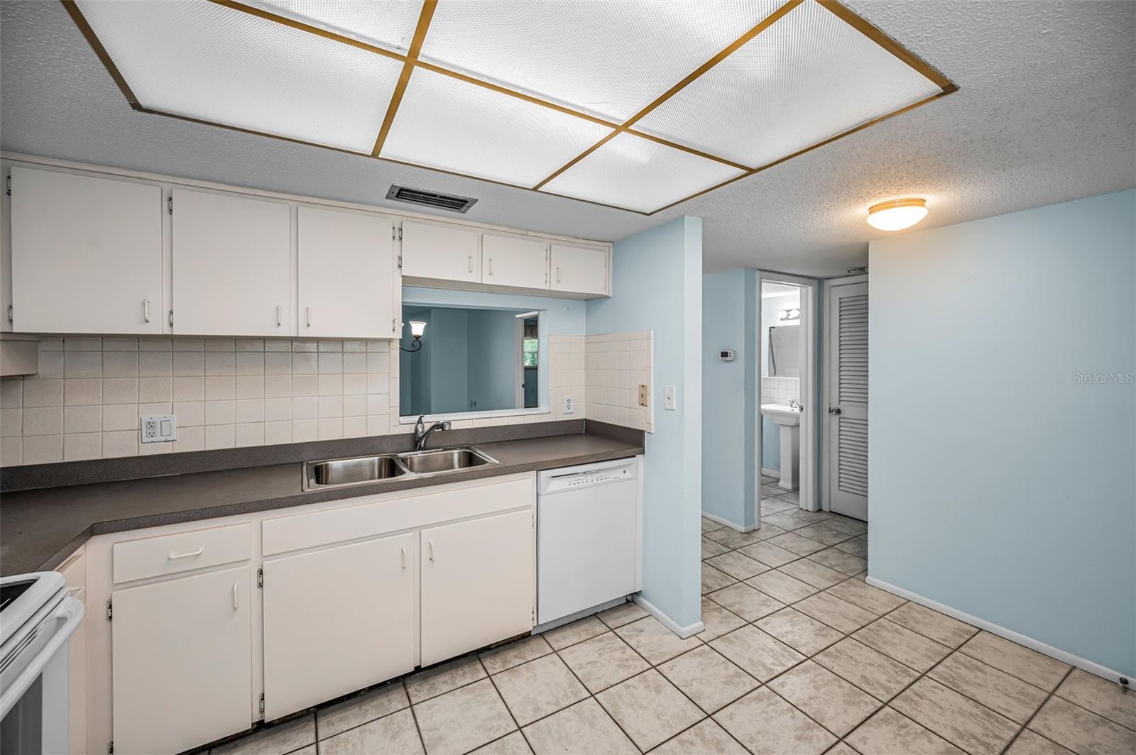 PATRICIAN OAKS - Residential