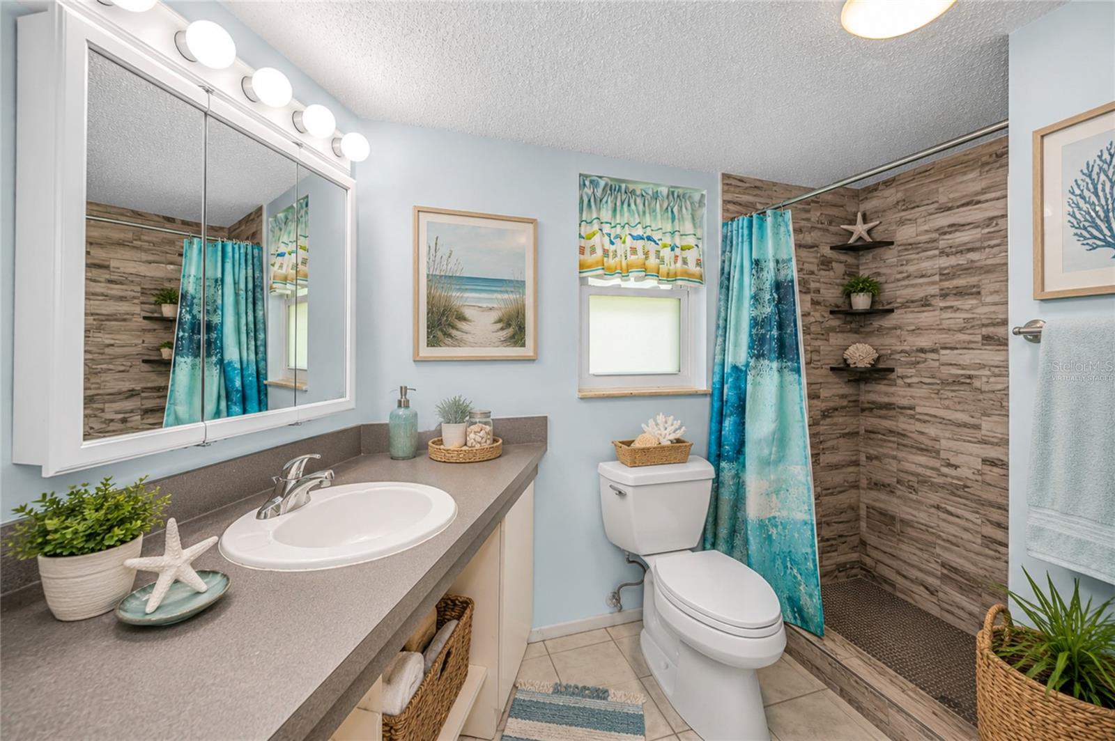 PATRICIAN OAKS - Residential