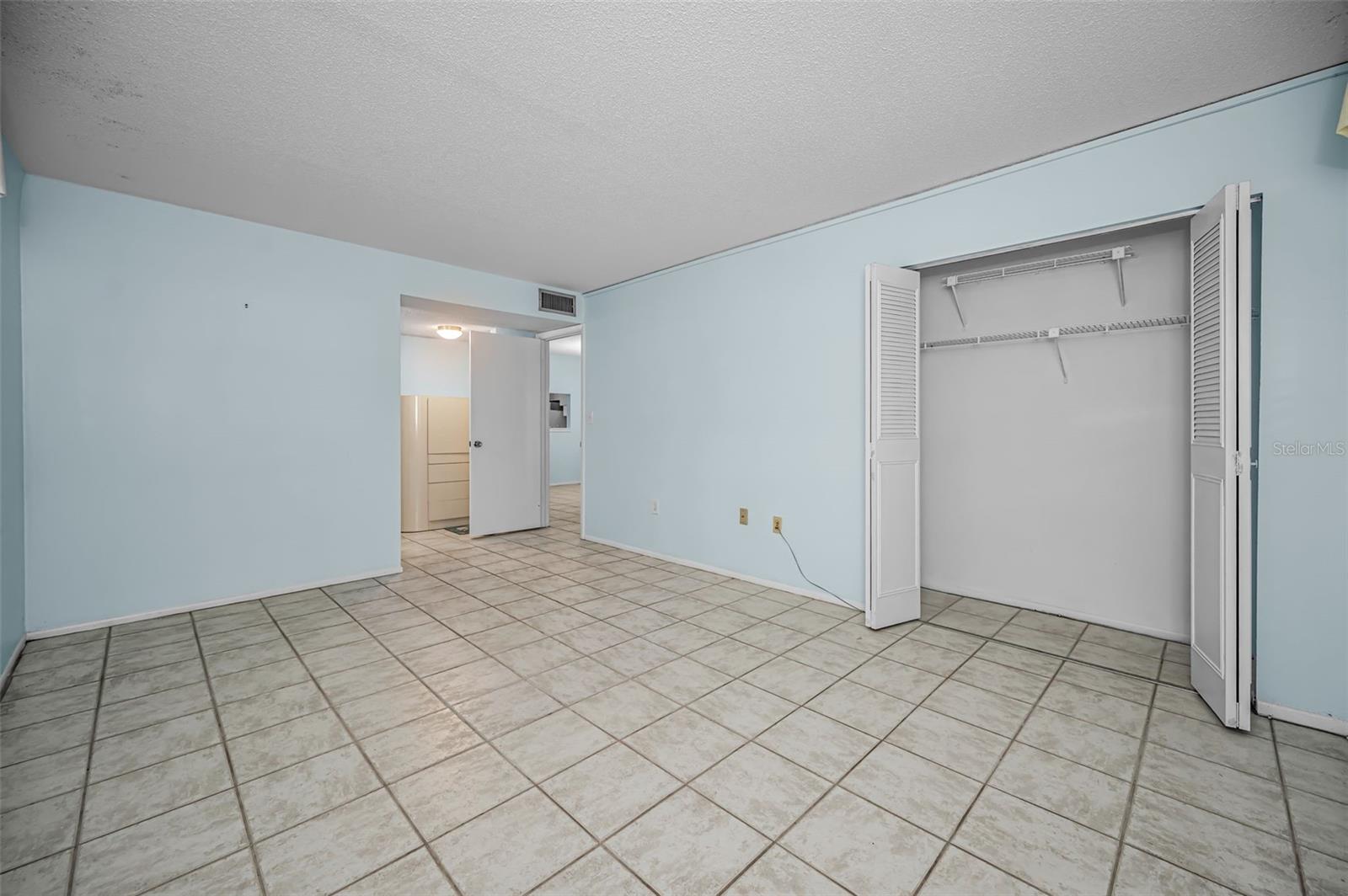 PATRICIAN OAKS - Residential