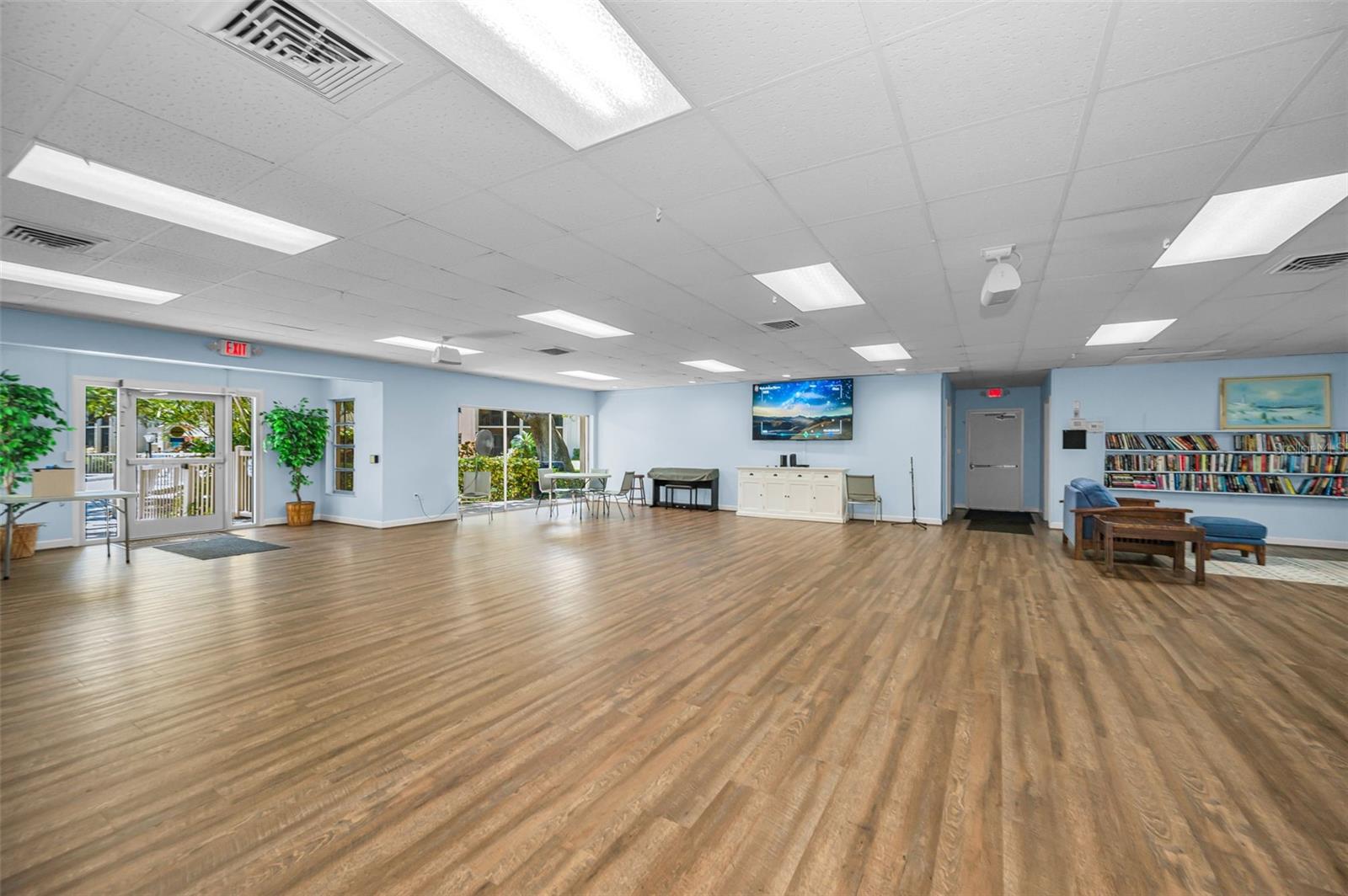 PATRICIAN OAKS - Residential