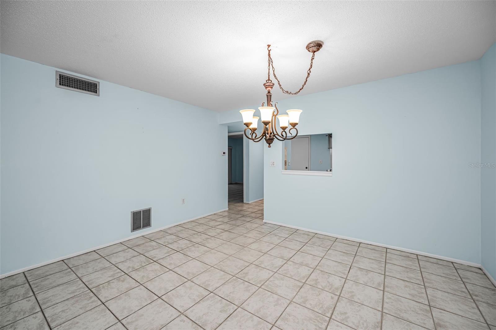 PATRICIAN OAKS - Residential