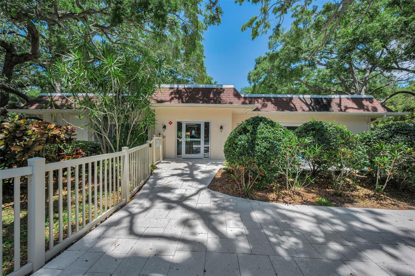 PATRICIAN OAKS - Residential