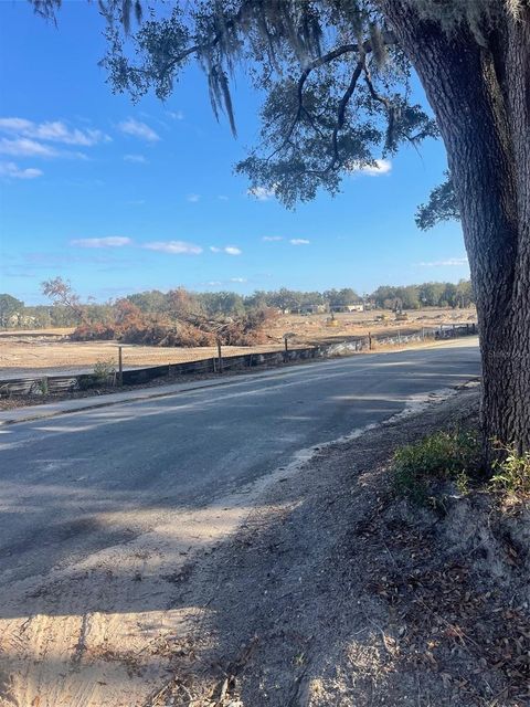 Tiny photo for 39725 Clay Avenue N, Lady Lake, FL 32159 (MLS # OM719027)