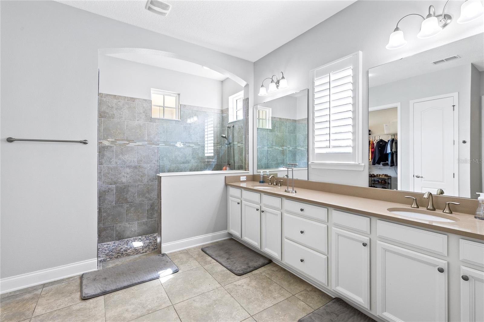 LAUREATE PARK - Residential