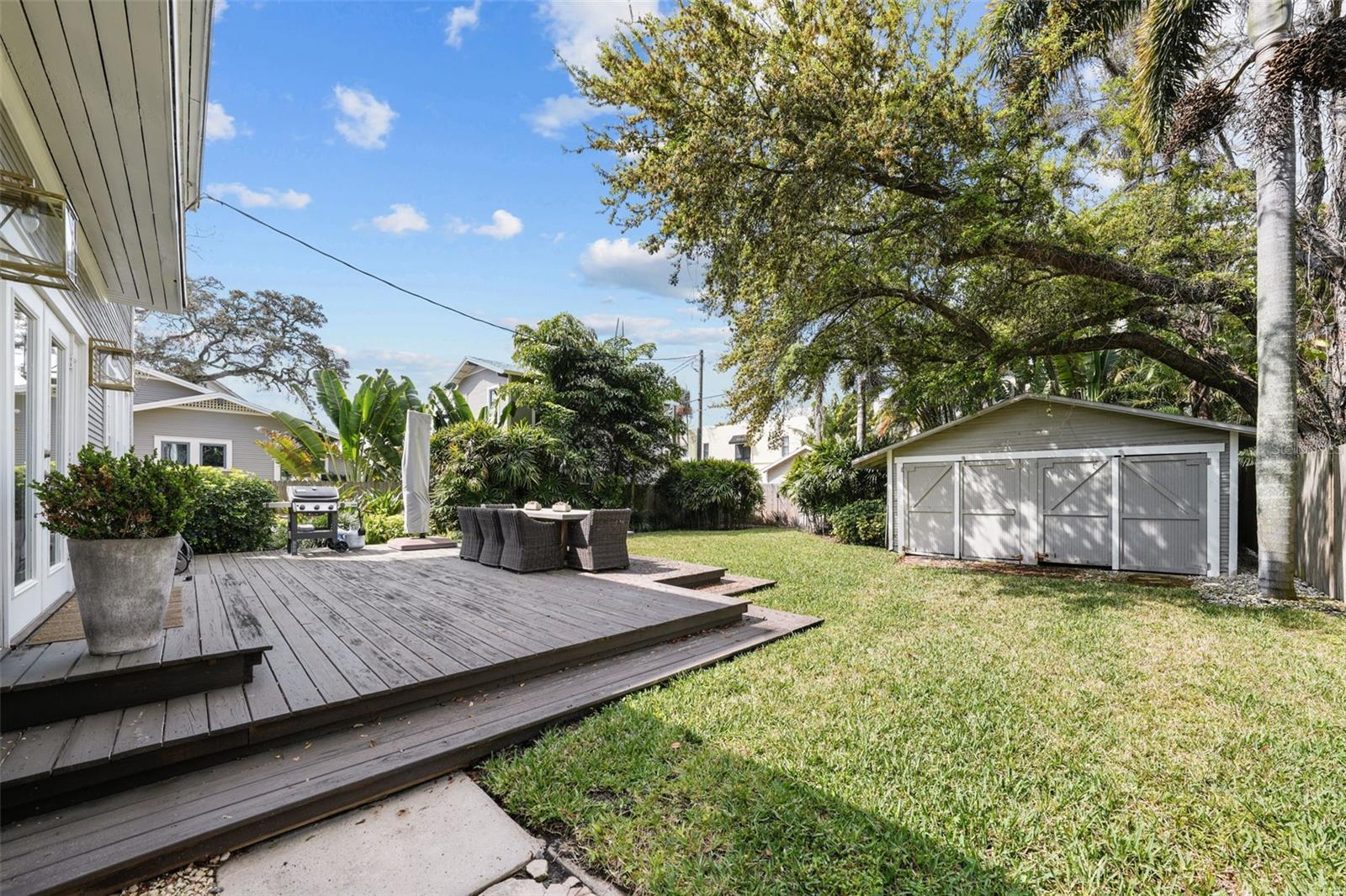 HYDE PARK WEST - Residential