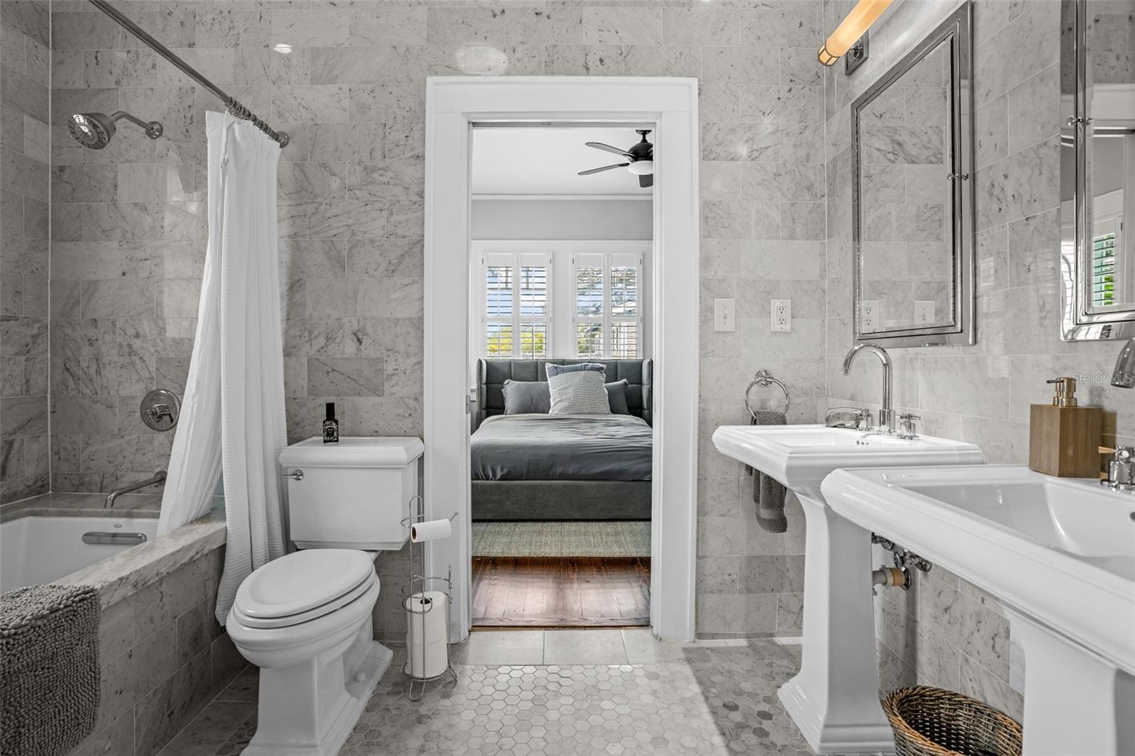 HYDE PARK WEST - Residential