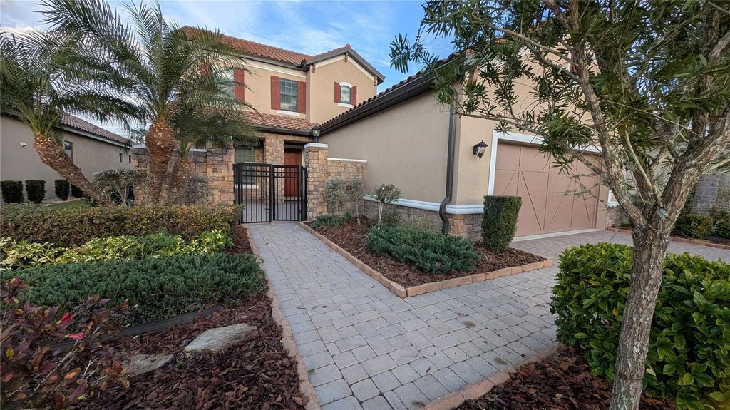 Photo of 8530 Grand Alberato Road, Tampa, FL 33647 (MLS # TB8502430)
