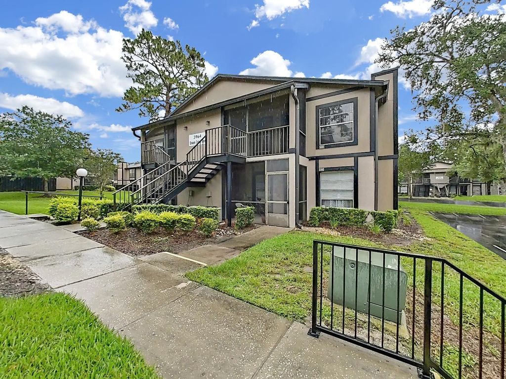 Photo of 3964 Dream Oak Place #203, Tampa, FL 33613 (MLS # TB8403518)