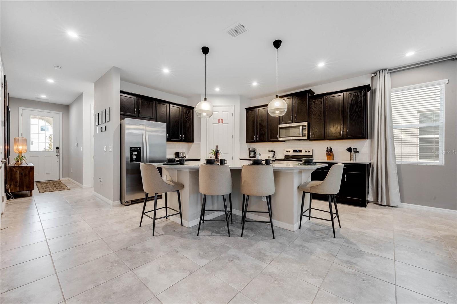 8943 AMELIA DOWNS TRAIL