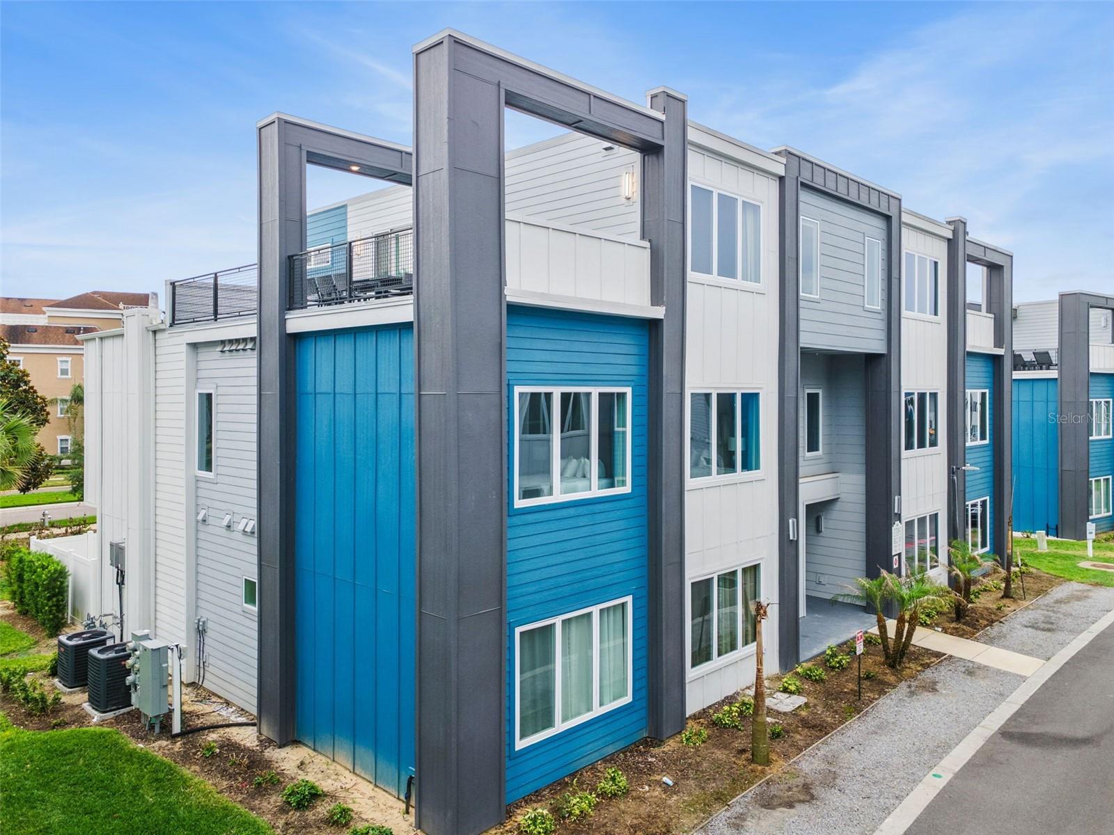 REUNION - Residential