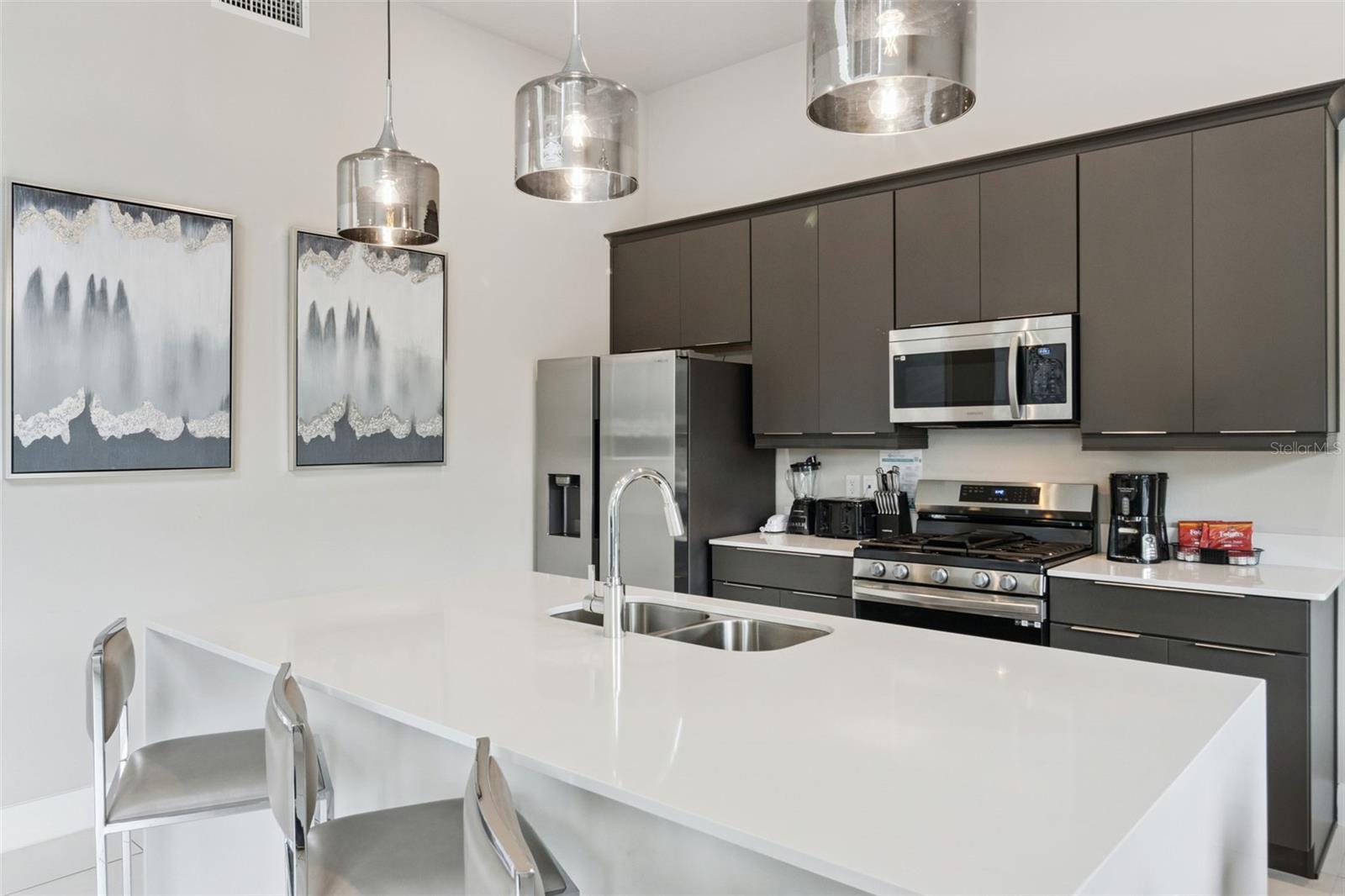 REUNION - Residential