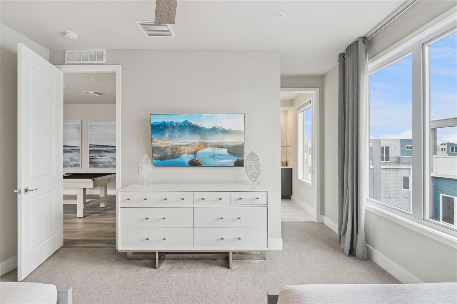 REUNION - Residential