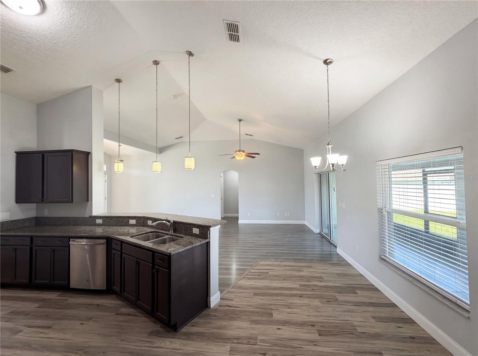 MEADOW GLENN UN 2 - Residential