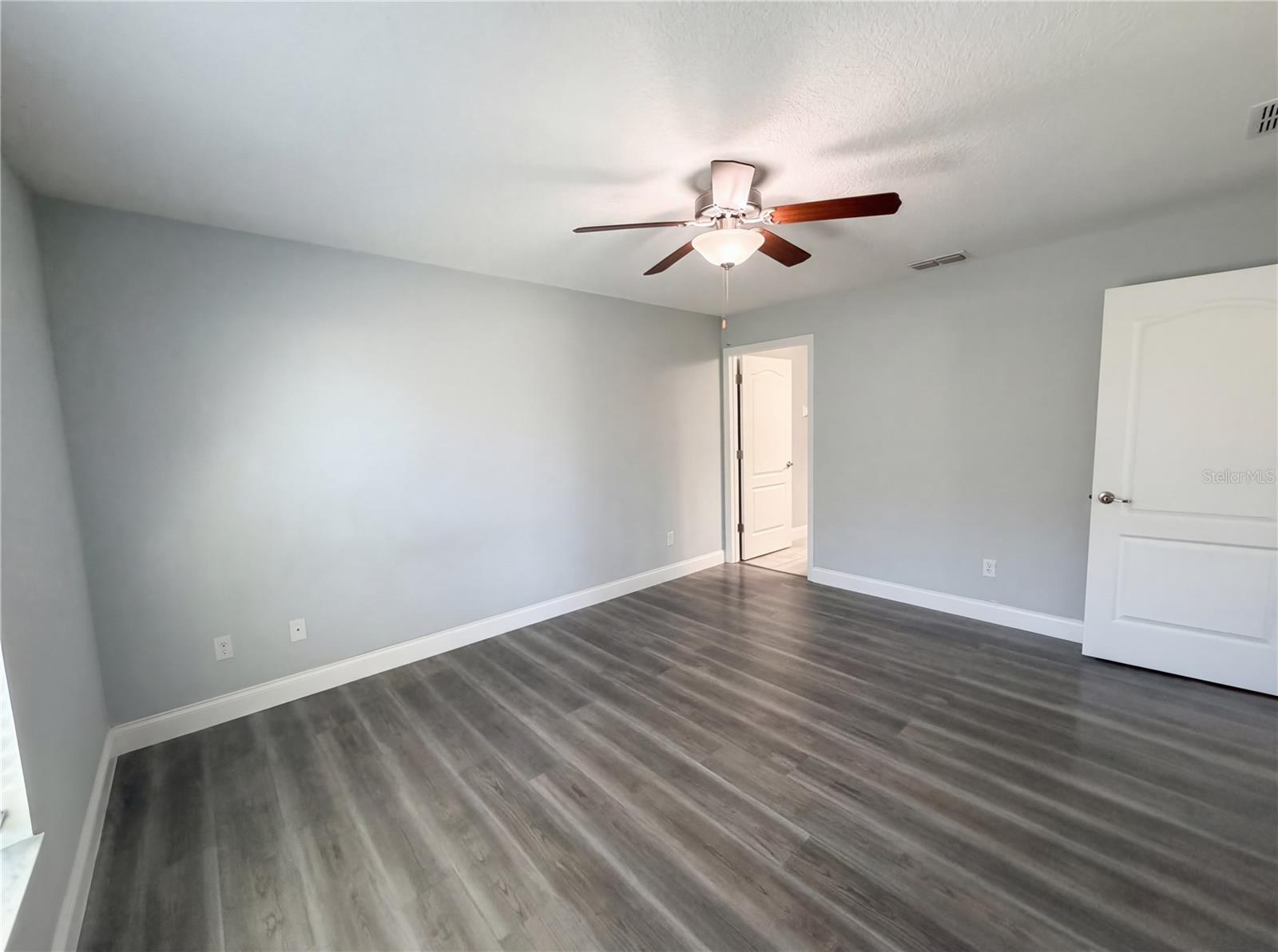 MEADOW GLENN UN 2 - Residential