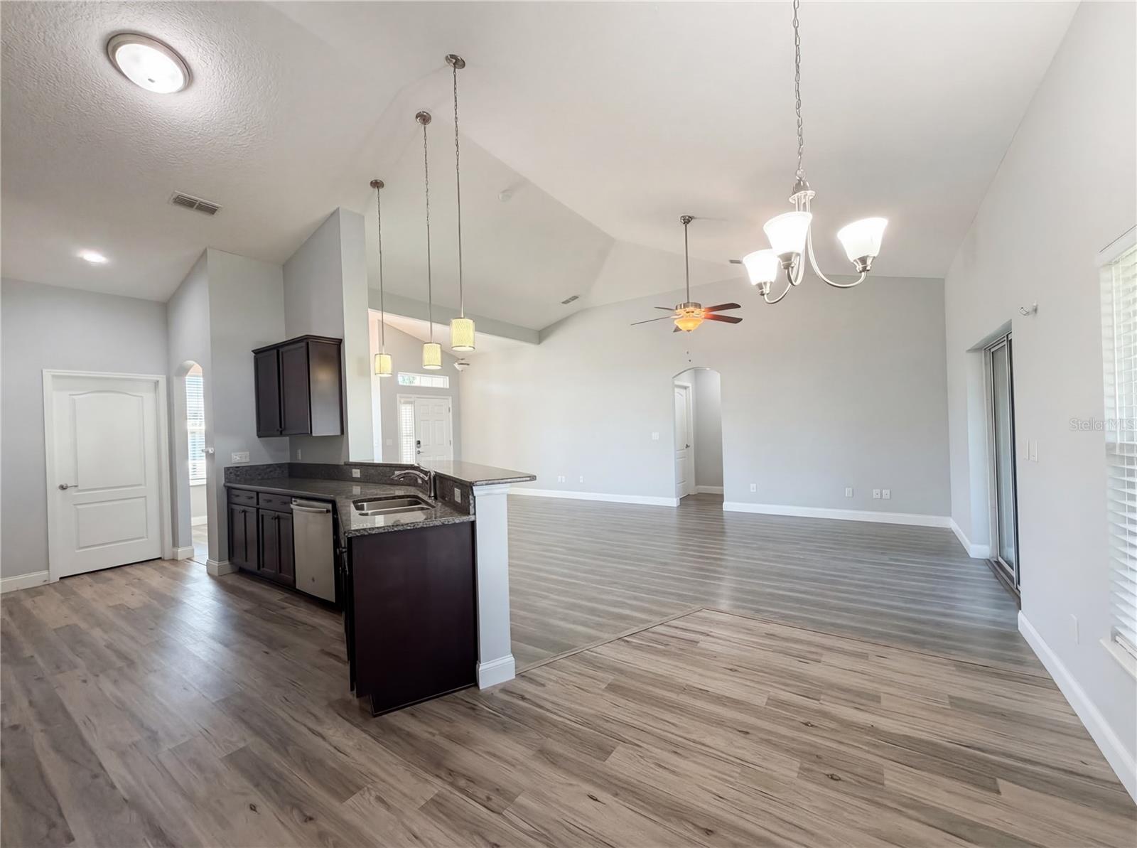 MEADOW GLENN UN 2 - Residential