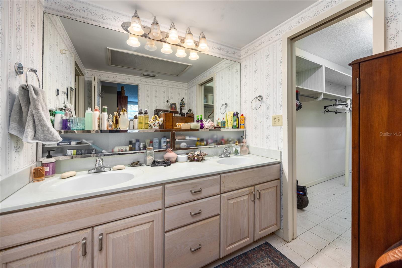 GAINESWOOD - Residential