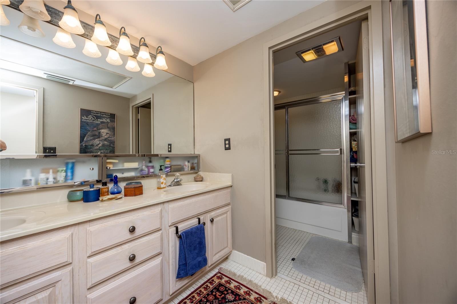 GAINESWOOD - Residential