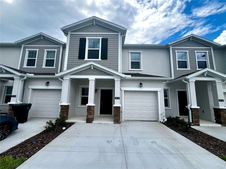 Welcome to this beautifully maintained 3-bedrooms, 2,5 - bath home in the desirable Davenport community! Located in a peaceful neighborhood, this spacious home features an OPEN FLOOR plan, perfect for entertaining. The gourmet kitchen is a chef's dream with modern appliances, granite countertops, and White cabinetry. Retreat to the large master suite, complete with a giant walk-in closet and en-suite bath featuring dual sinks and a luxurious soaking tub. Conveniently located near schools, shopping, dining, and major highways, making commutes to Orlando and theme parks a breeze.
Community with pool, playground, dog park and picnic area, perfect for a good time with friends and family.