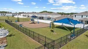 CHATEAU/ASTONIA - Residential Lease