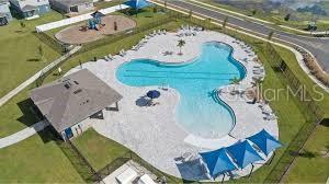 CHATEAU/ASTONIA - Residential Lease