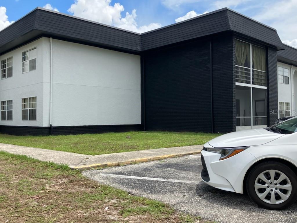 This- first floor condo is in excellent condition and very close of Punta Gorda. THere are no age restrictions and you can rent it whenever you want. Tenant finish contract 8/18/2025