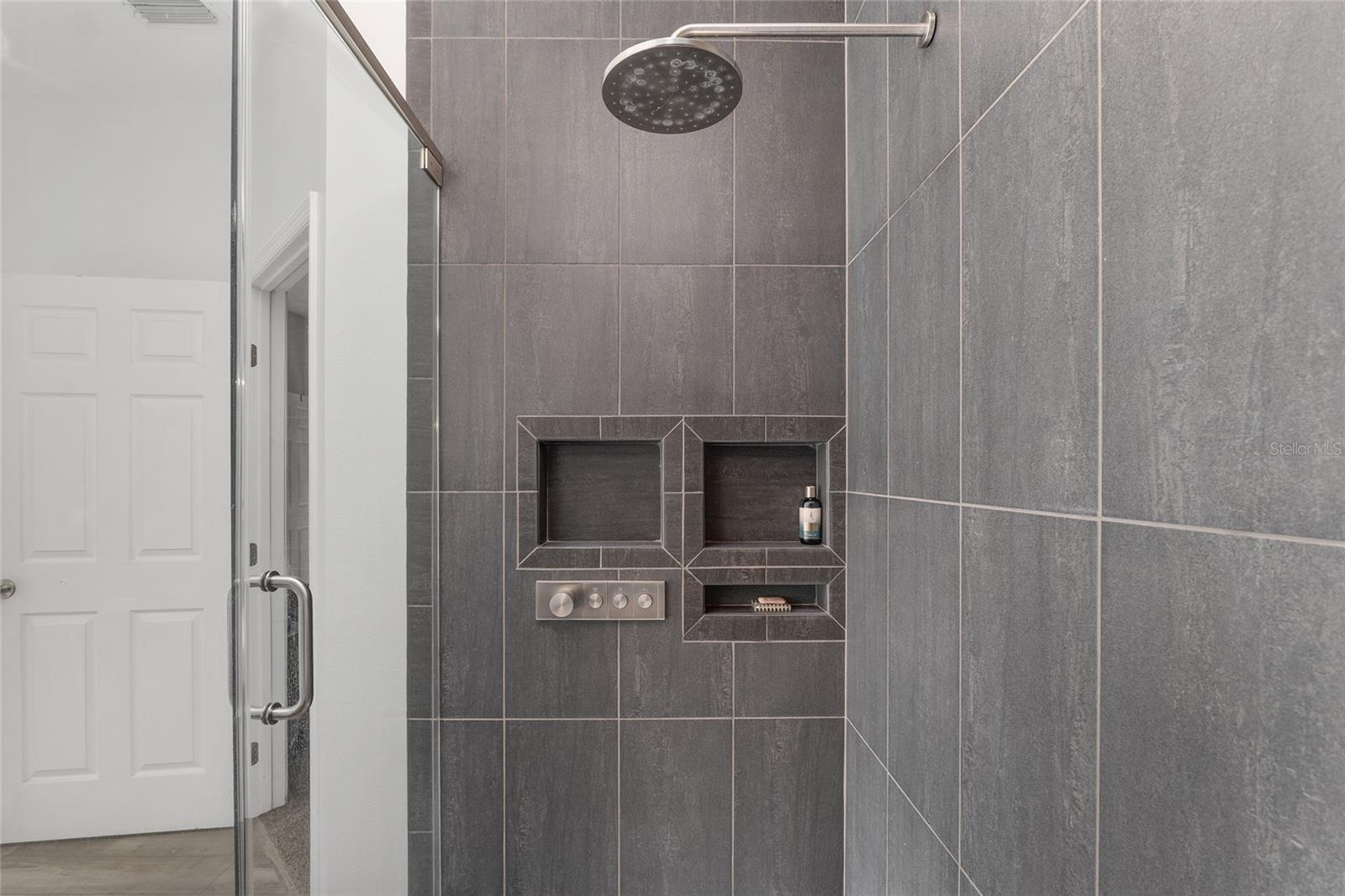 SILVER SPGS SHORES UN 32 - Residential