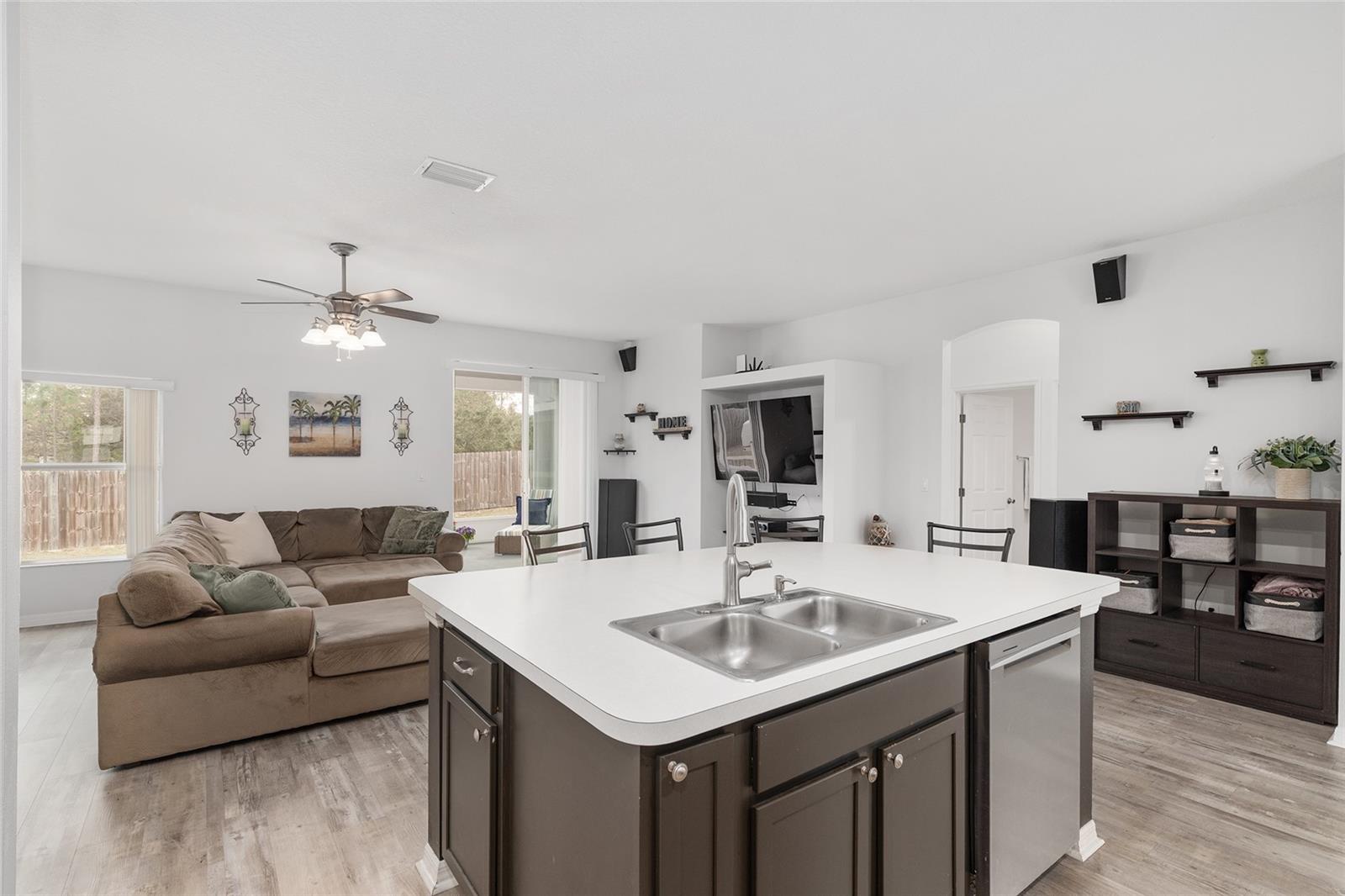 SILVER SPGS SHORES UN 32 - Residential