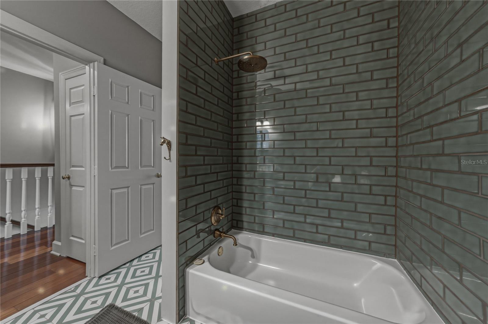 MISSION VALLEY ESTATES - Residential