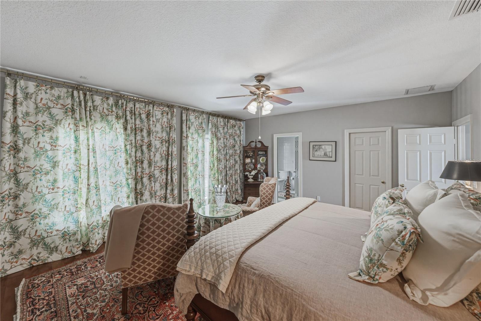 MISSION VALLEY ESTATES - Residential