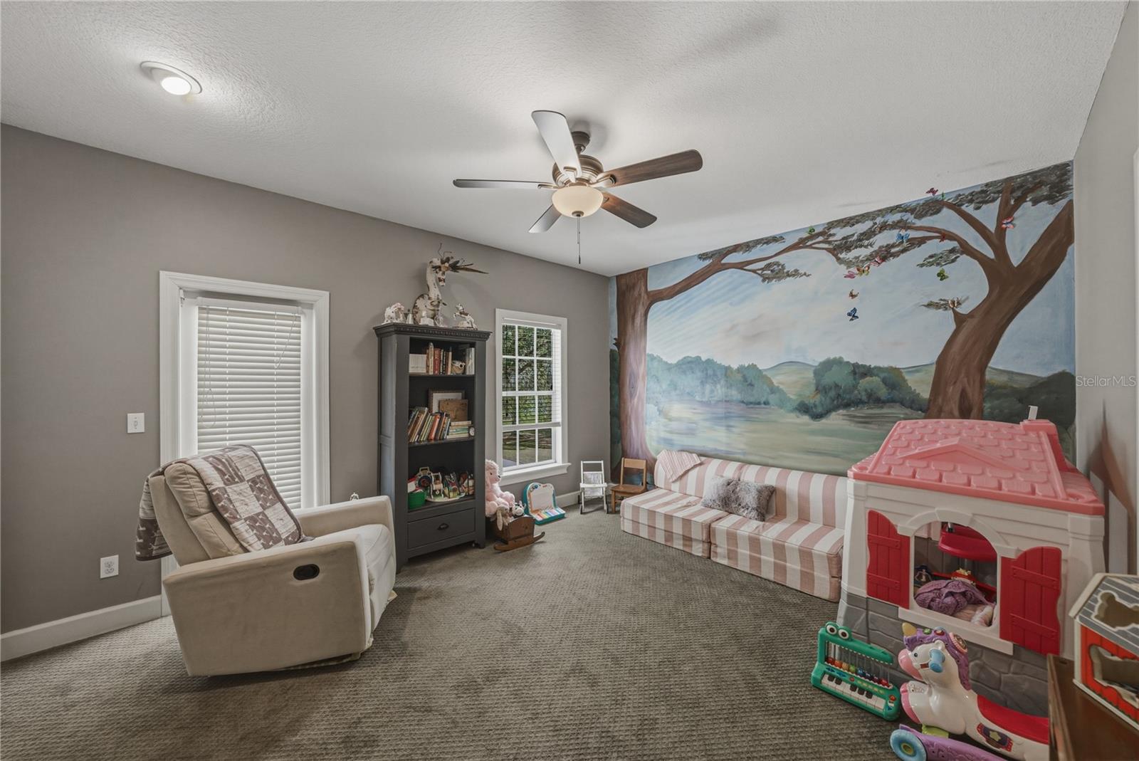 MISSION VALLEY ESTATES - Residential