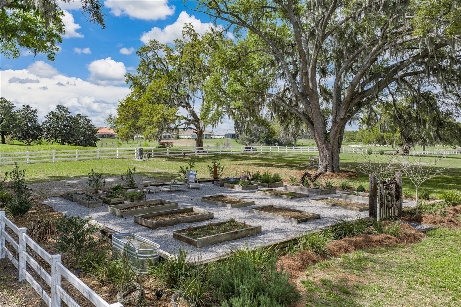 MISSION VALLEY ESTATES - Residential