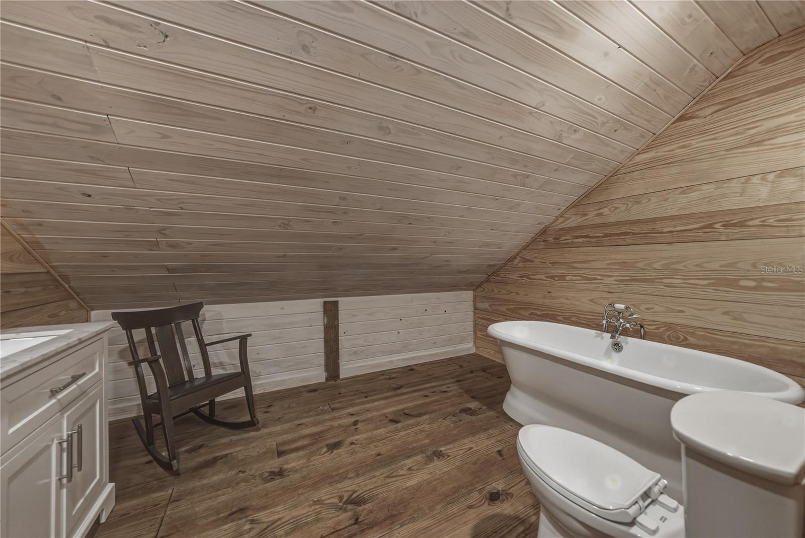 MISSION VALLEY ESTATES - Residential