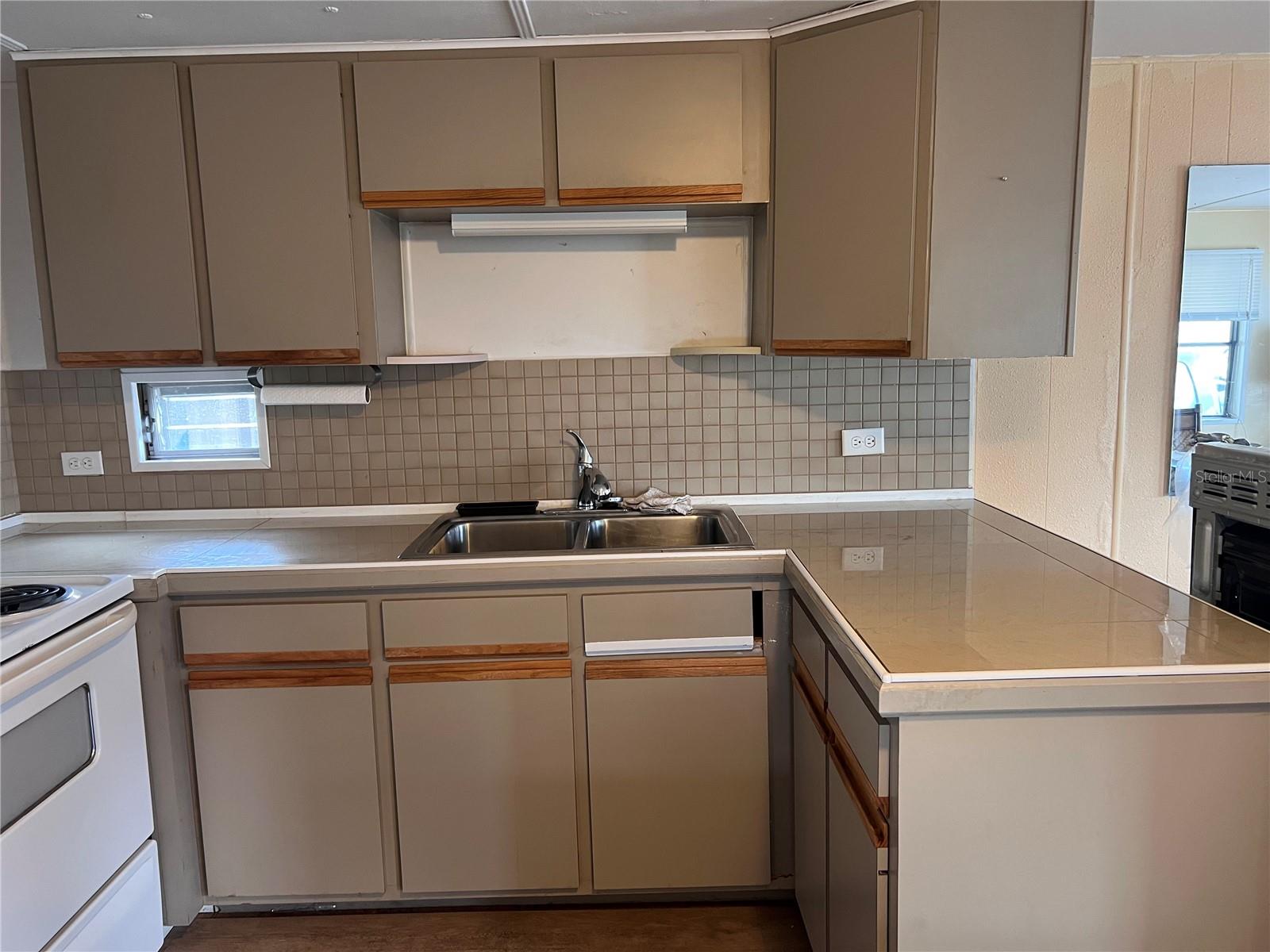 BRADENTON TROPICAL PALMS CO-OP - Residential