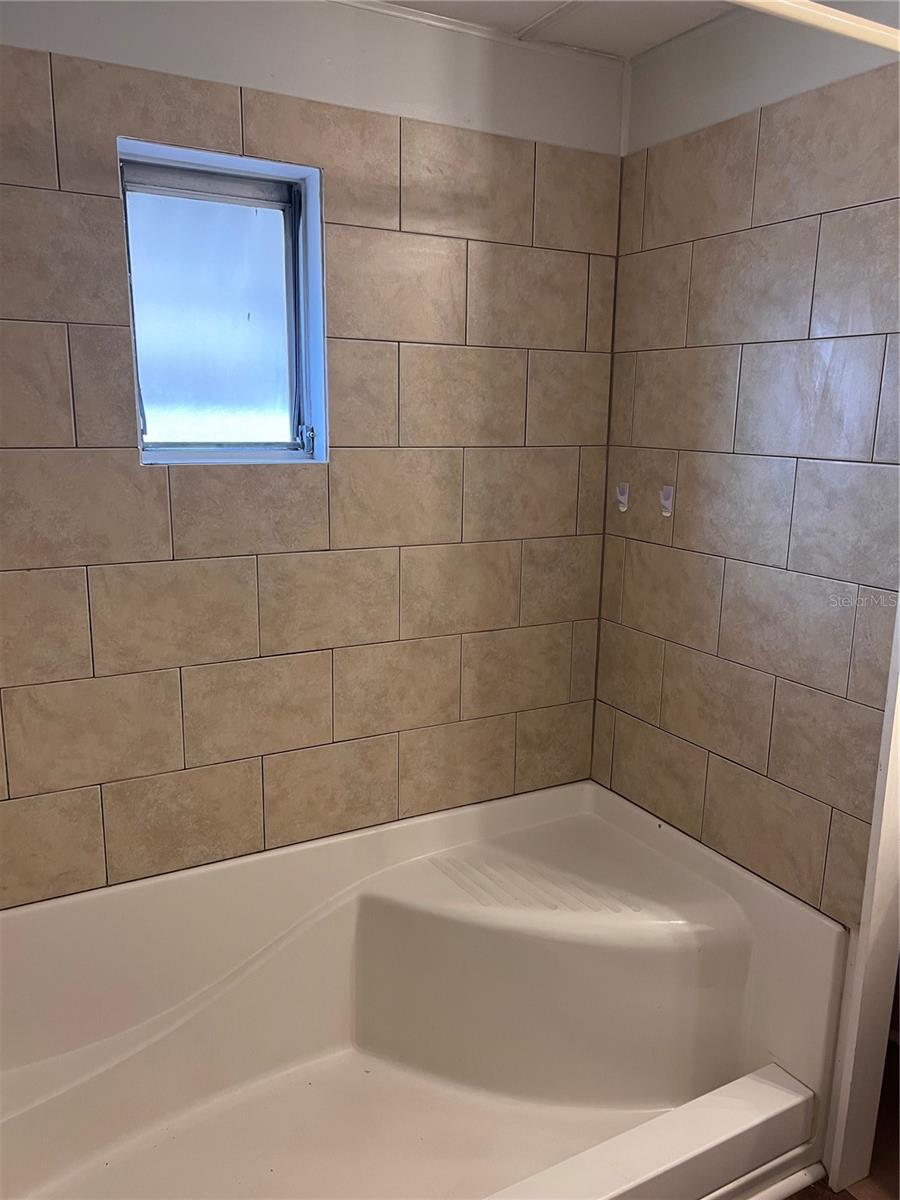 BRADENTON TROPICAL PALMS CO-OP - Residential