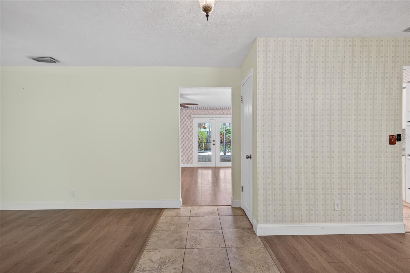 TEMPLE TERRACE RIVERSIDE SUBDI - Residential