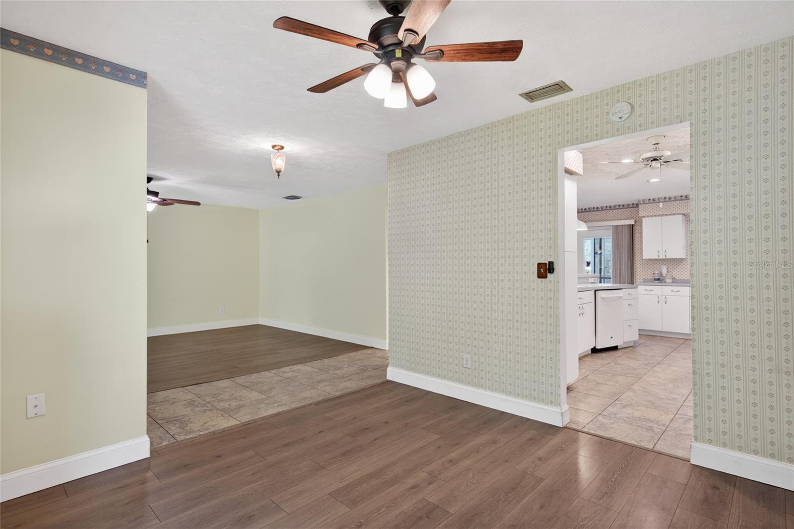 TEMPLE TERRACE RIVERSIDE SUBDI - Residential
